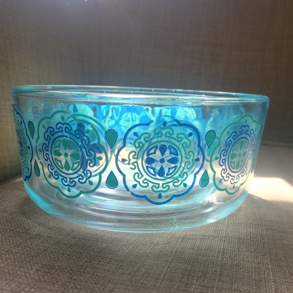 2 Pyrex glass bowls aqua blue No Bundles - Picture 6 of 8